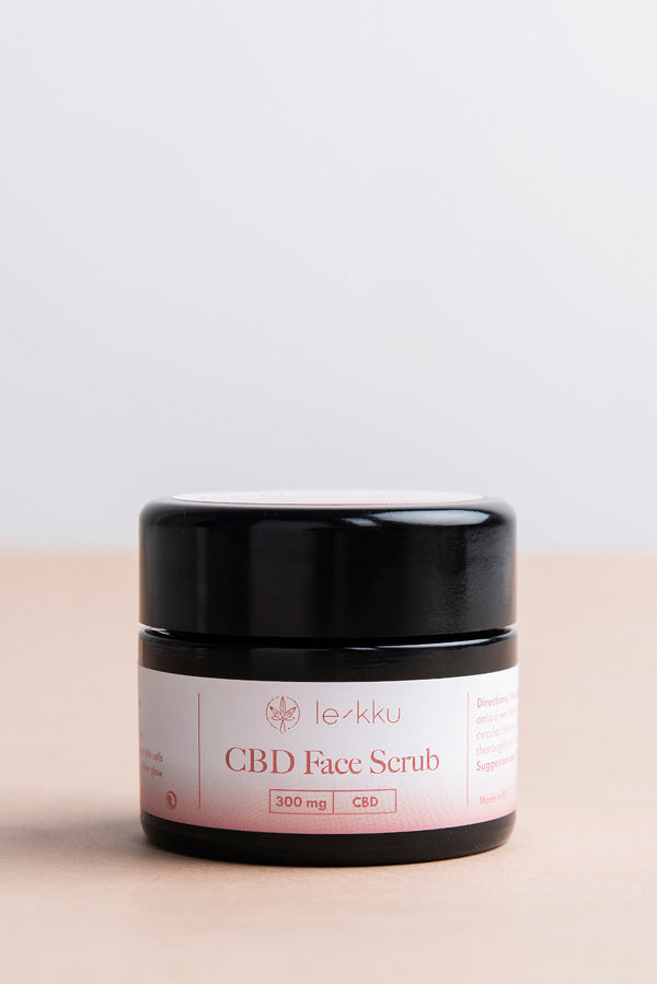 CBD Andlitsskrúbbur (300mg CBD) frá Lekku